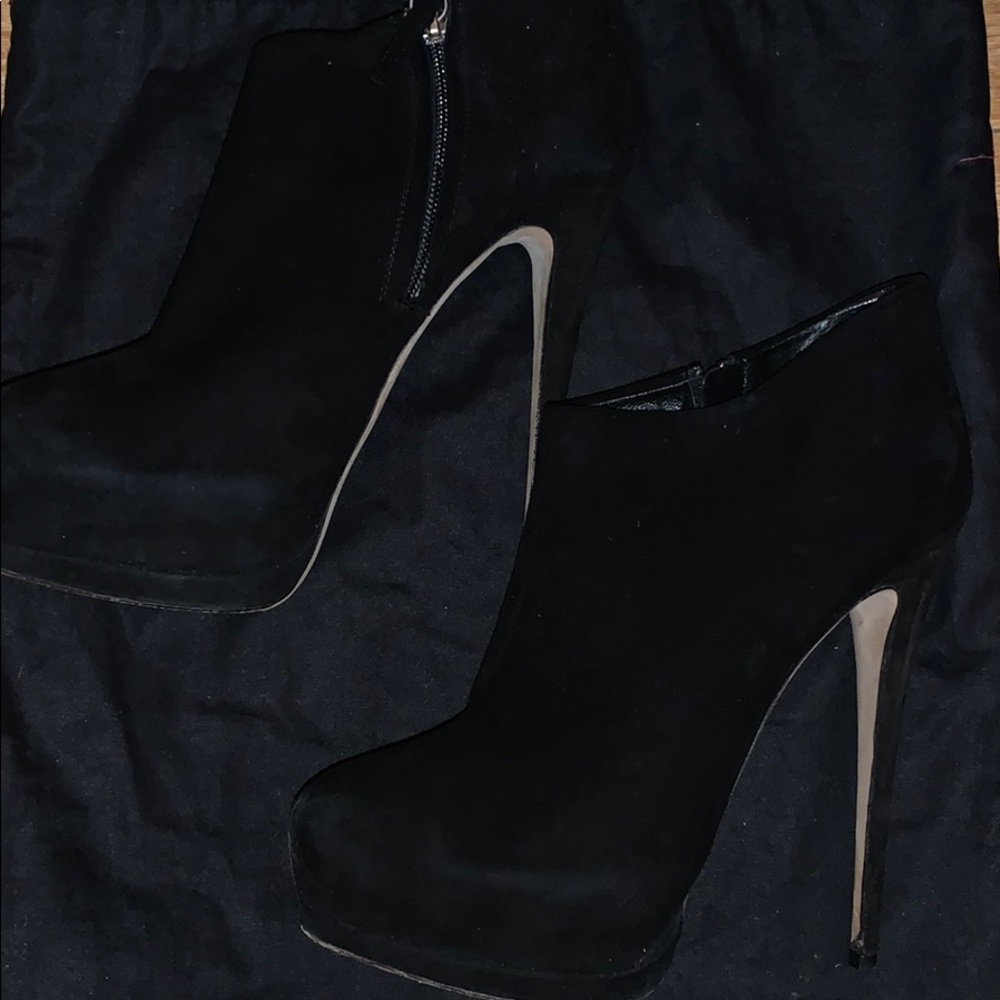 Giuseppe Zanotti Platform Ankle Booties Sz 41